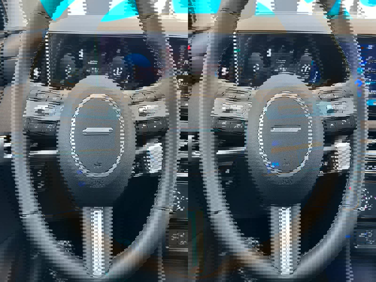 New 2025 Hyundai Tucson Limited image 23