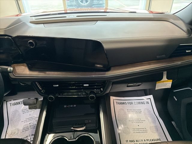 New 2026 Chevrolet Suburban High Country AWD/4WD image 44