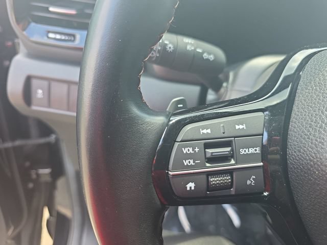 Used 2025 Honda Pilot Sport image 18