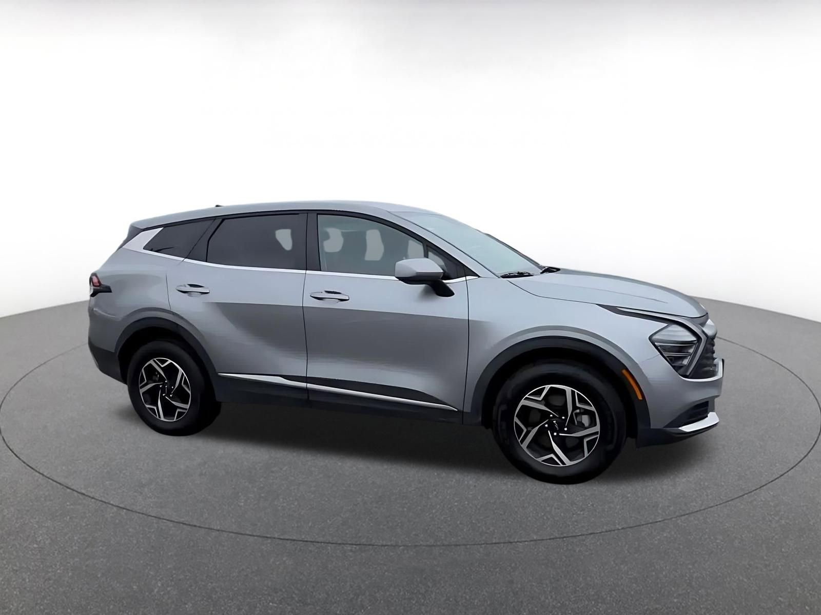 Used 2025 Kia Sportage LX video 2