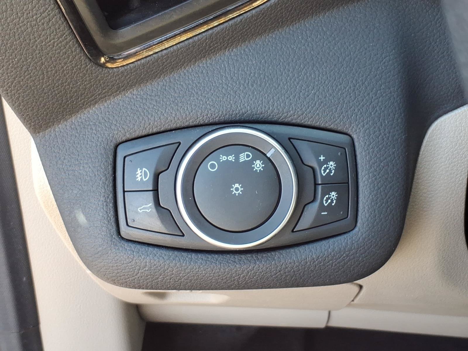Used 2017 Ford Escape Titanium AWD/4WD image 16