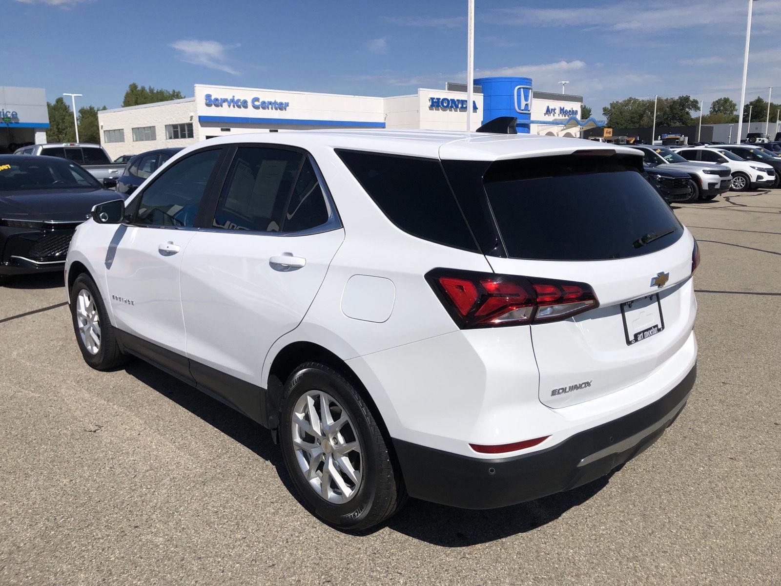 Used 2022 Chevrolet Equinox LT image 3