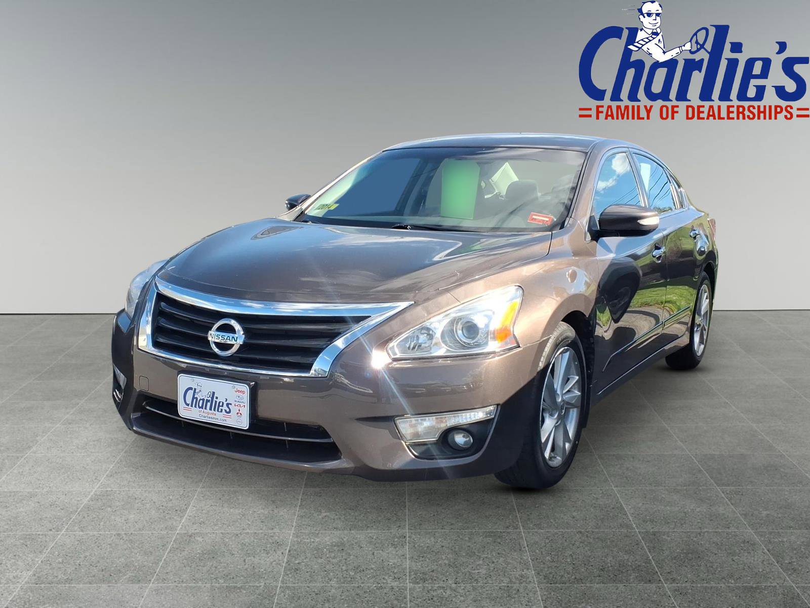 Used 2014 Nissan Altima 2.5 SL w/ Moonroof Package FWD image 1
