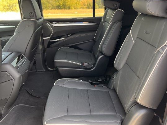 New 2026 Cadillac Escalade ESV Sport w/ Touring Package AWD/4WD image 26