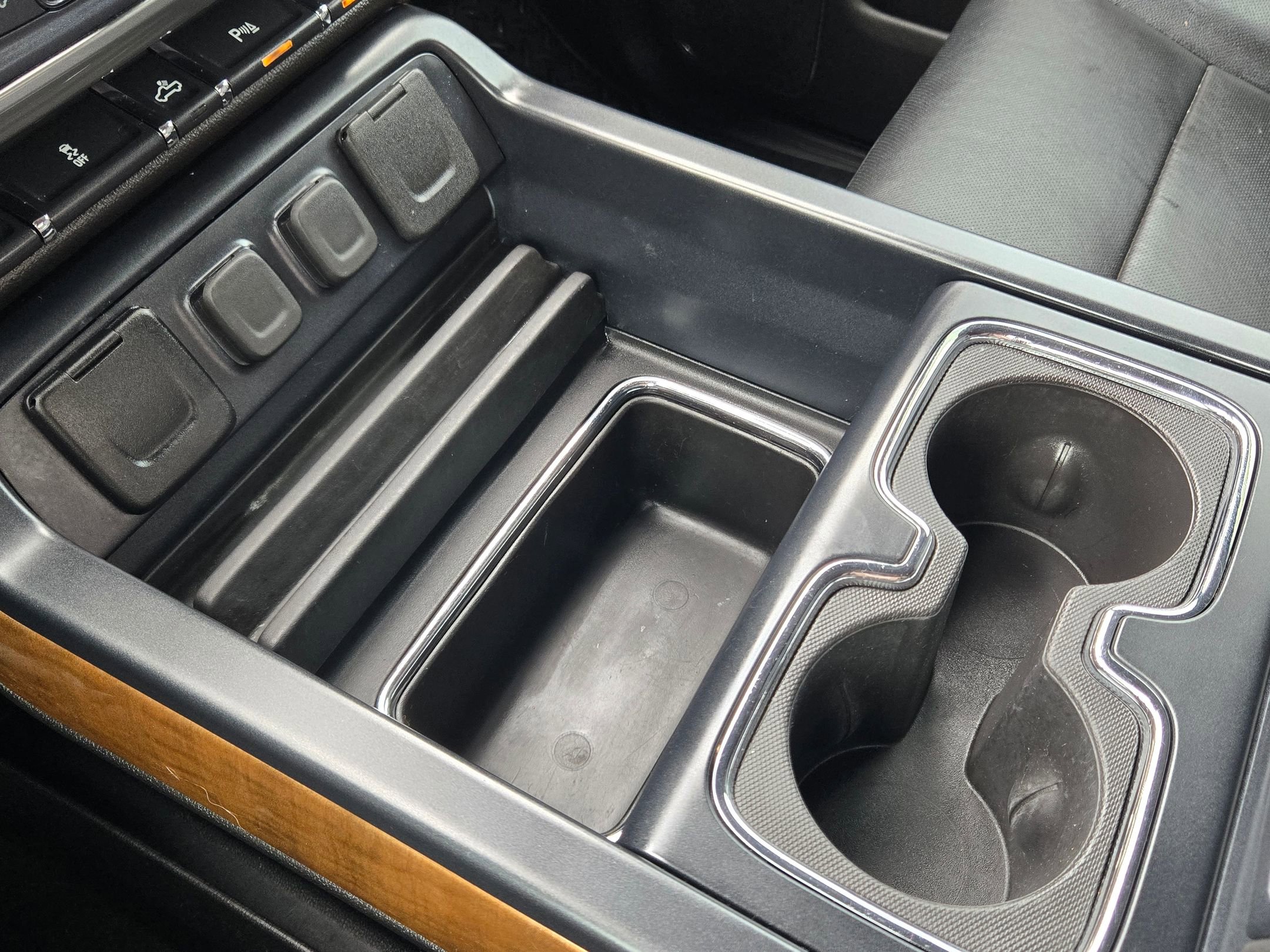 Used 2018 Chevrolet Silverado 1500 LTZ w/ Texas Edition image 31