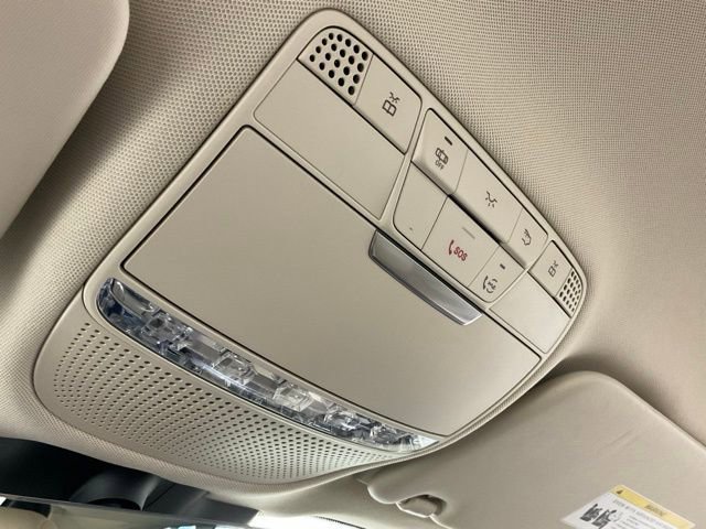 Used 2022 Mercedes-Benz GLC 300 4MATIC image 25