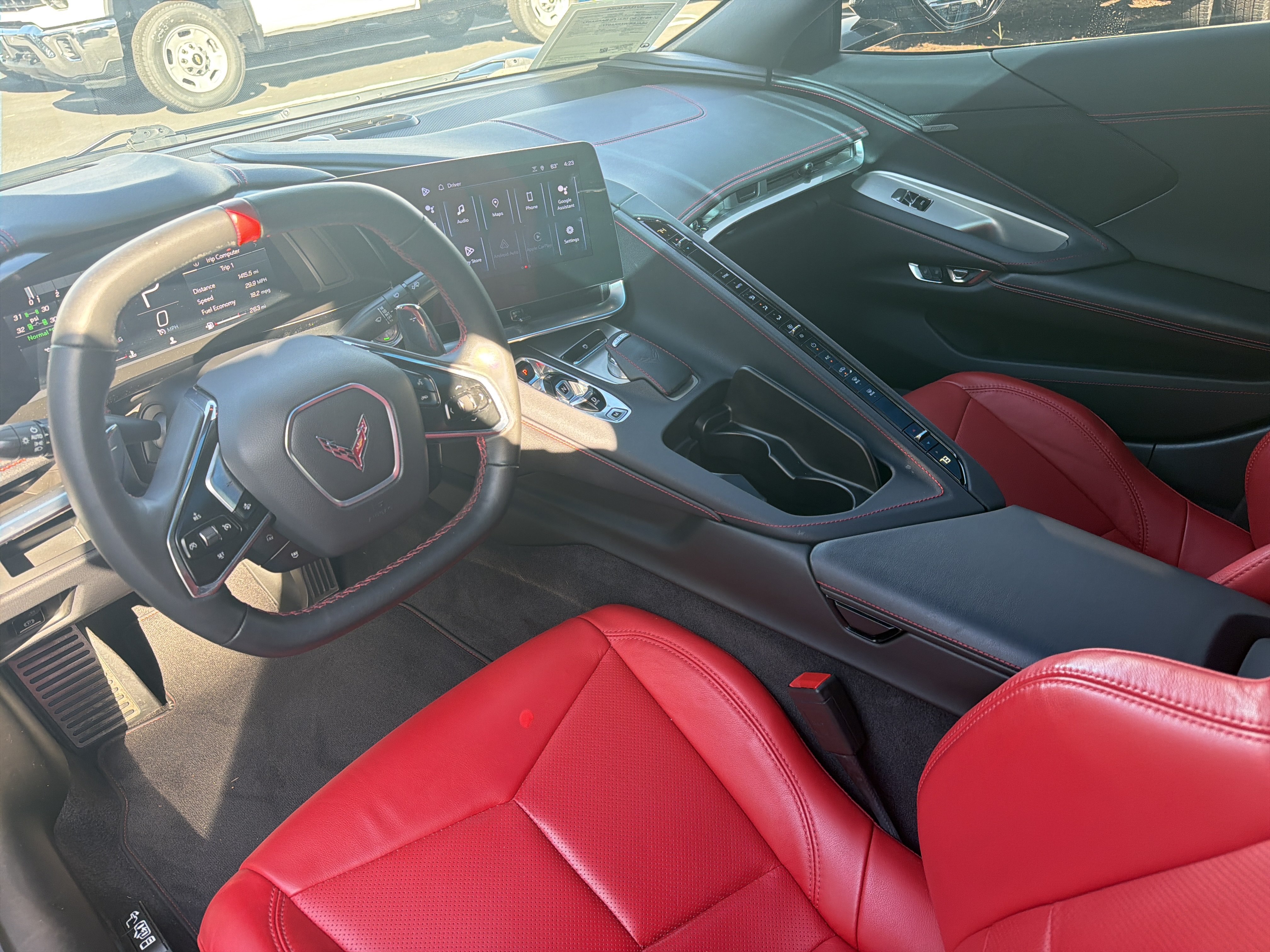 Used 2024 Chevrolet Corvette Stingray Coupe w/ Z51 Performance Package RWD image 28
