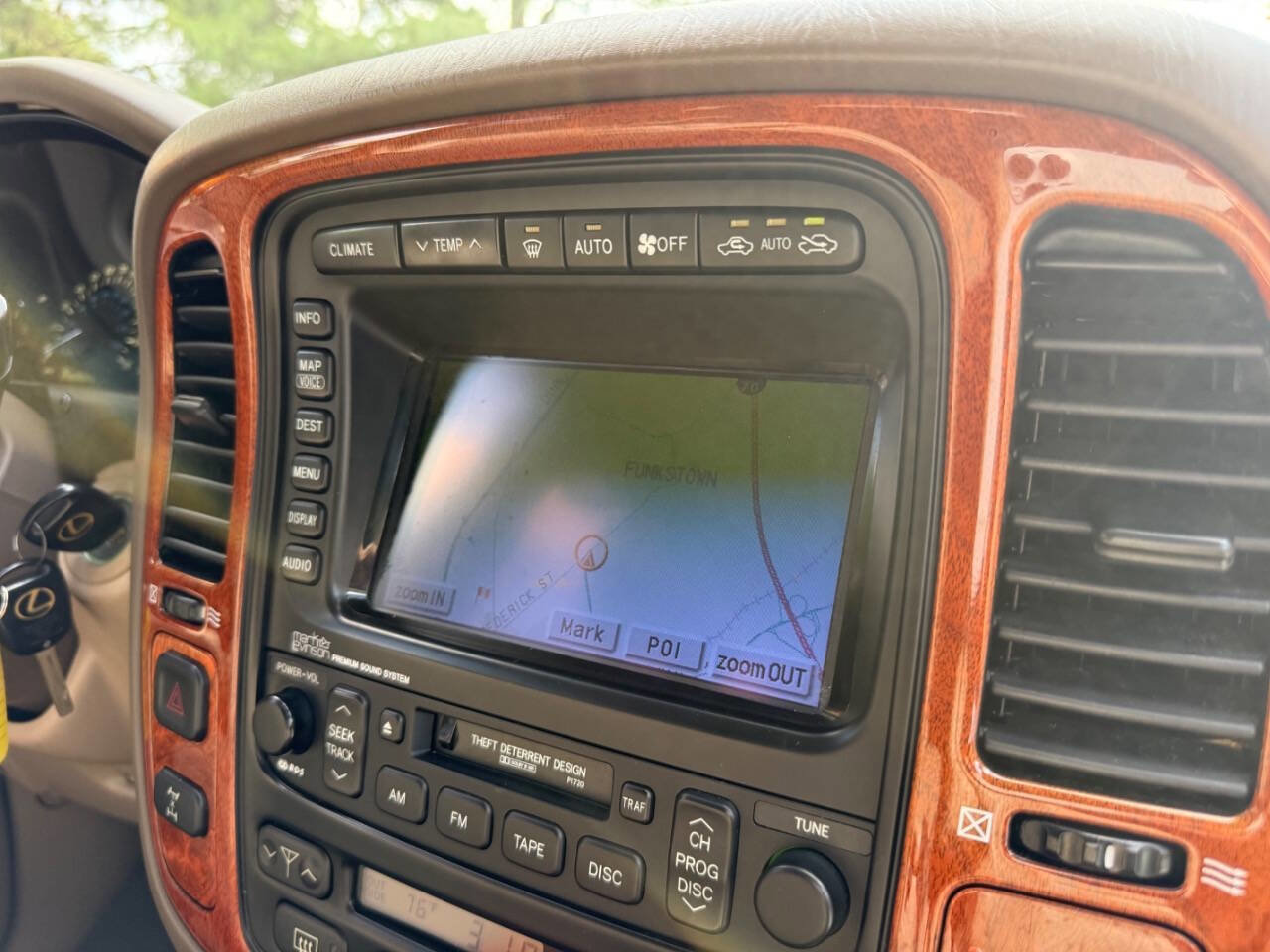 Used 2001 Lexus LX 470 4WD image 72