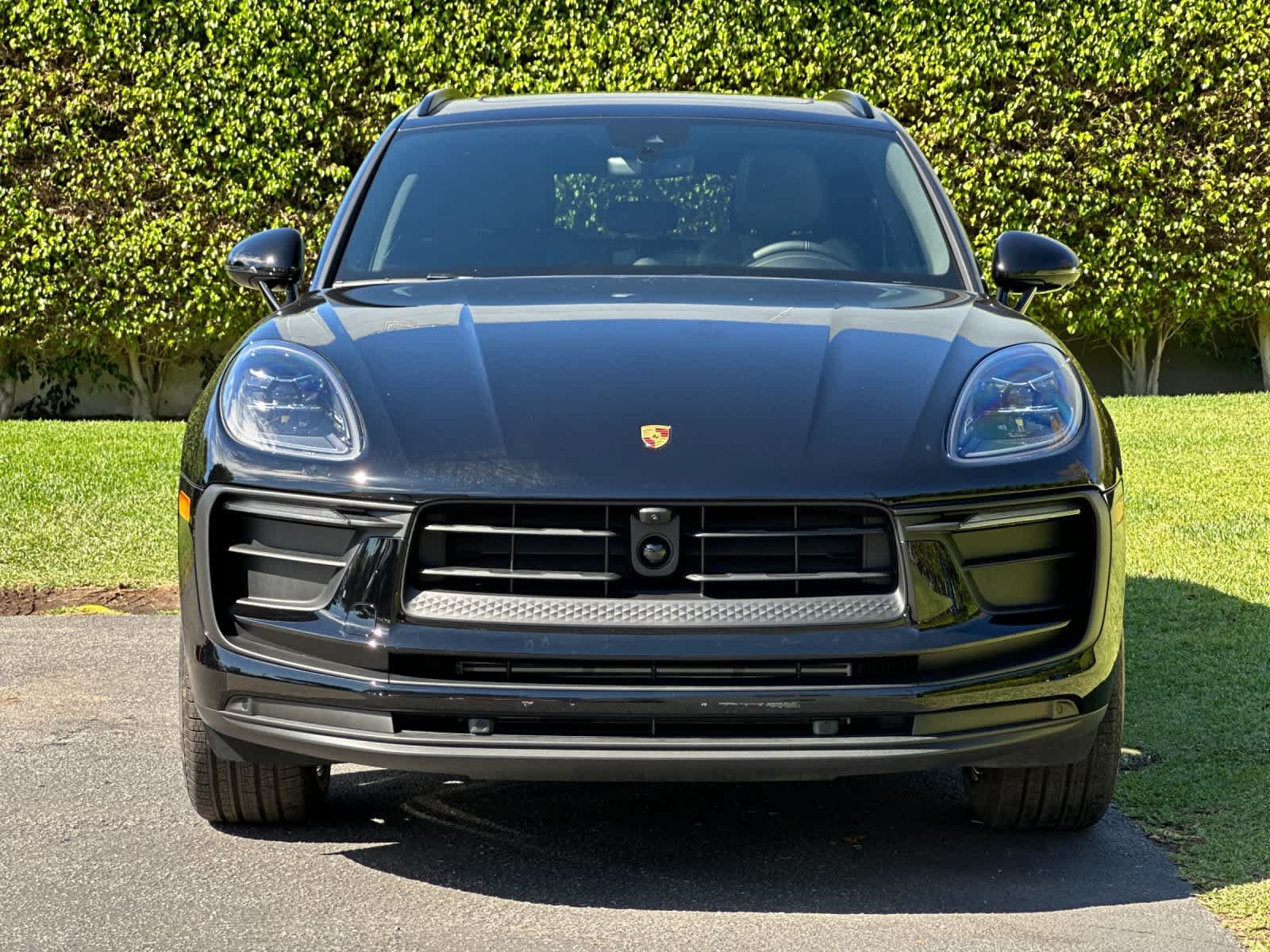 New 2026 Porsche Macan AWD/4WD image 11