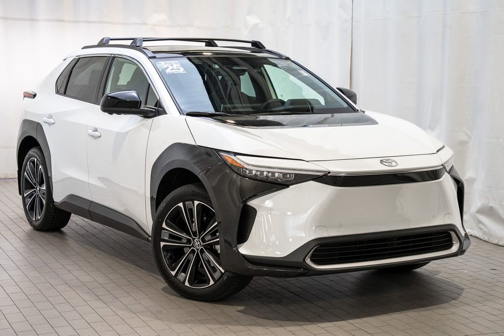 Used 2025 Toyota bZ4X AWD image 1