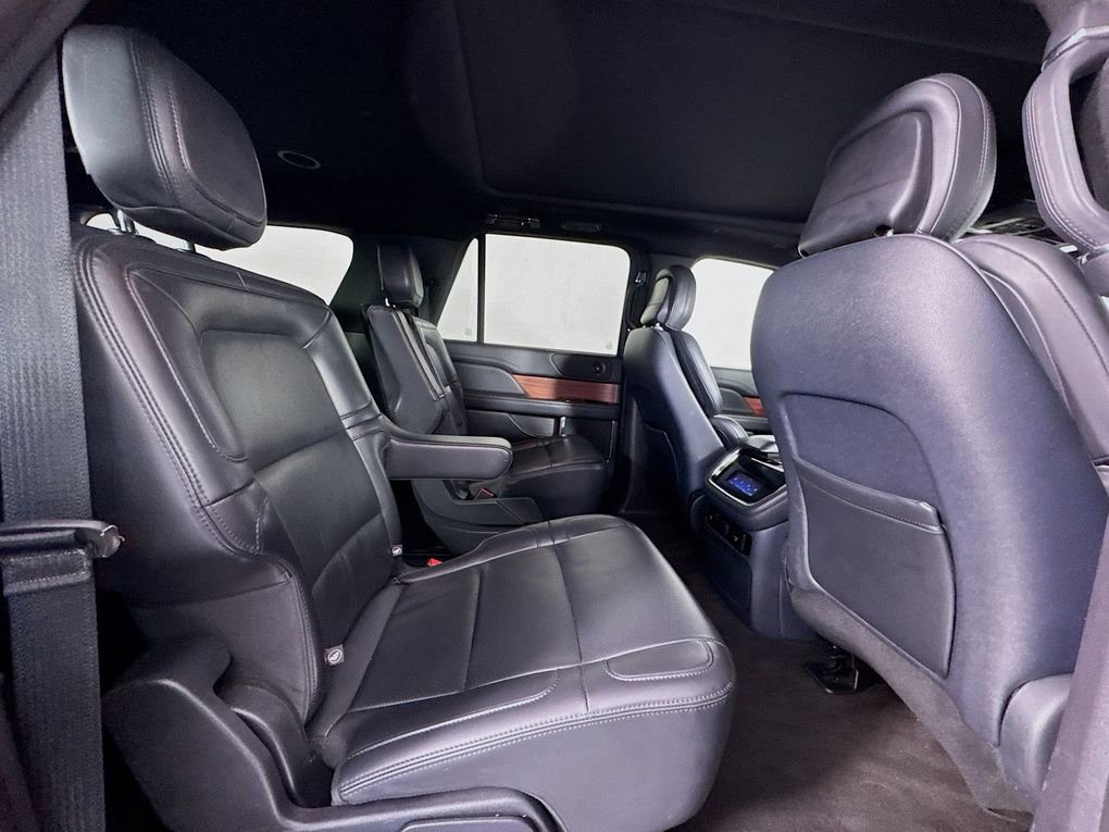 Used 2024 Lincoln Navigator L 4WD image 31