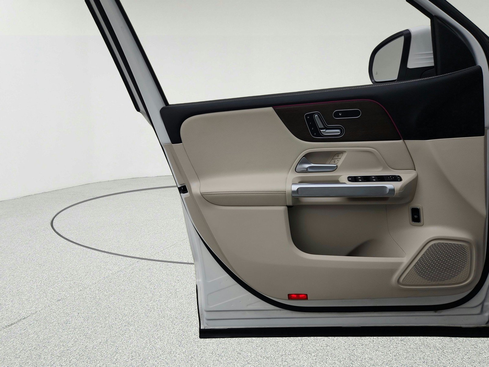 Certified 2023 Mercedes-Benz GLB 250 image 21