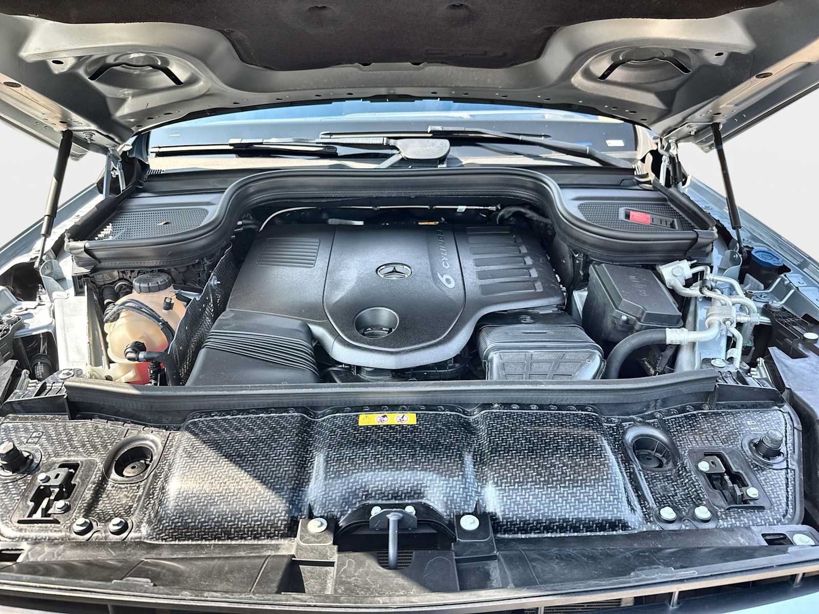 Used 2024 Mercedes-Benz GLS 450 4MATIC image 14