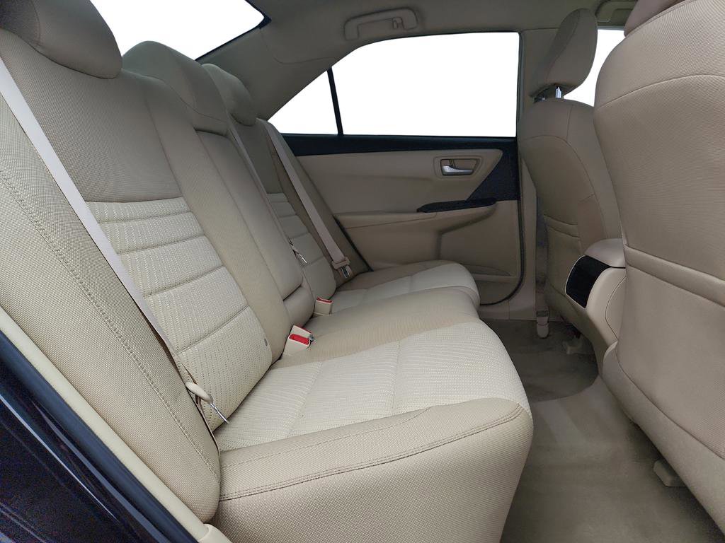 Used 2017 Toyota Camry LE image 32