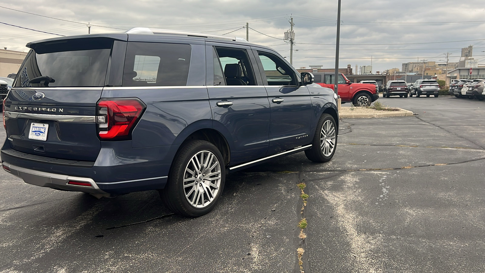 Used 2022 Ford Expedition Platinum image 5