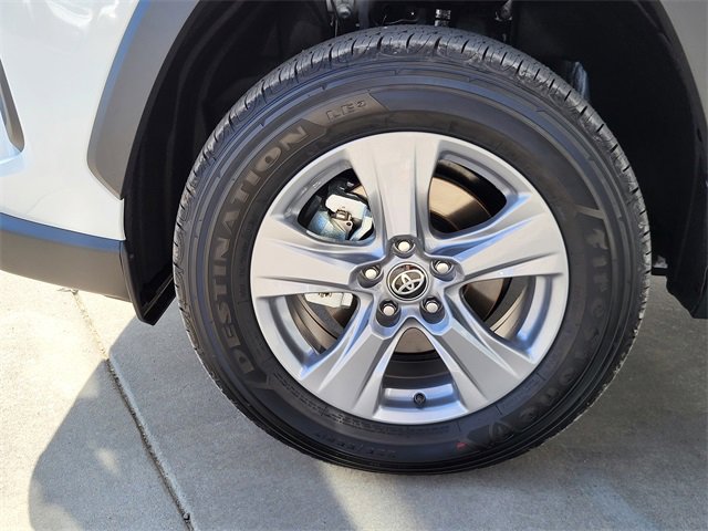 Used 2025 Toyota RAV4 XLE image 8