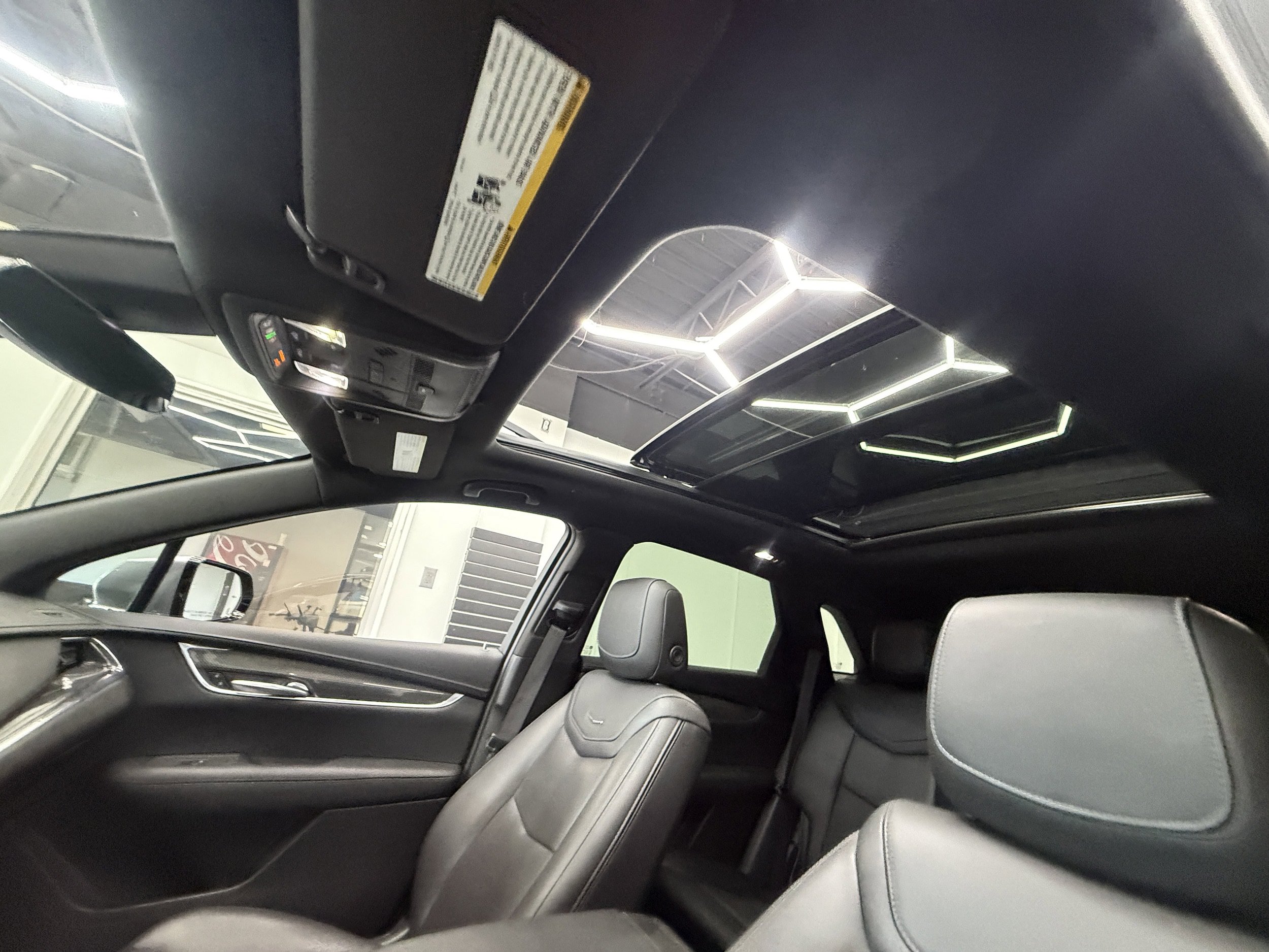 Used 2021 Cadillac XT5 Sportv w/ Platinum Package AWD/4WD image 13