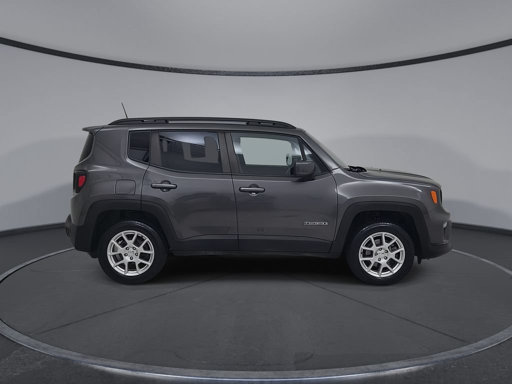 Used 2020 Jeep Renegade Latitude w/ Popular Equipment Group AWD/4WD image 18