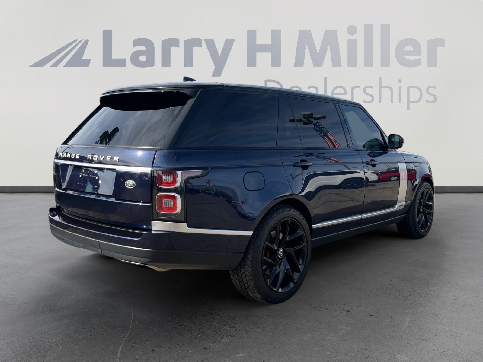 Used 2018 Land Rover Range Rover Long Wheelbase Supercharged image 5