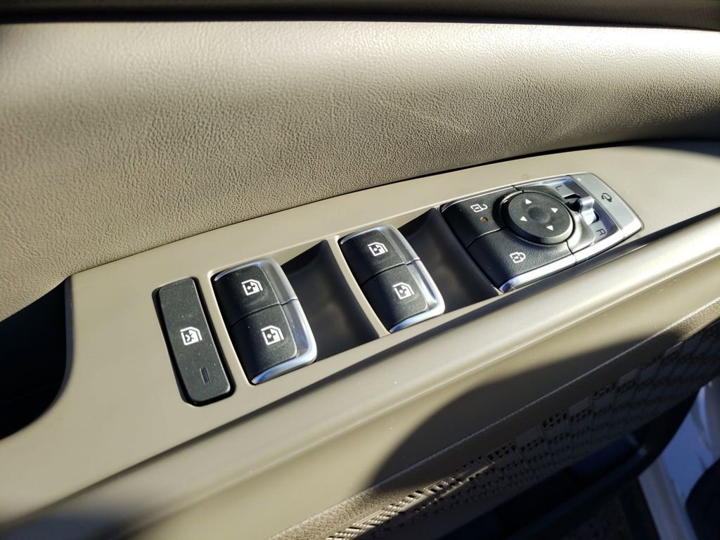 New 2026 Kia Carnival EX FWD image 18