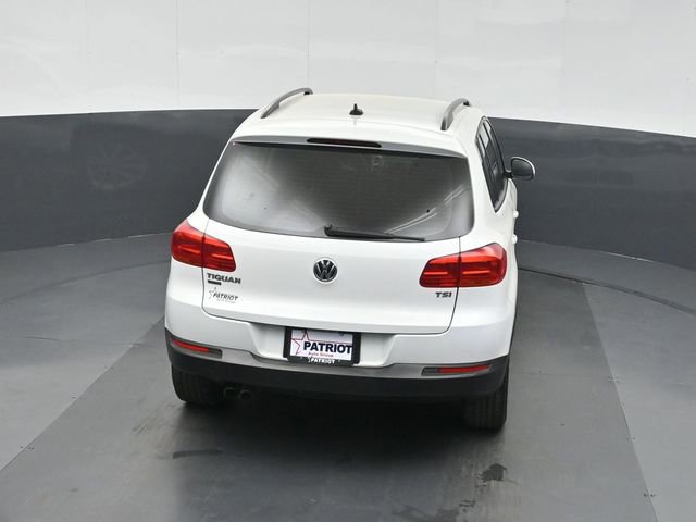Used 2018 Volkswagen Tiguan Limited image 32