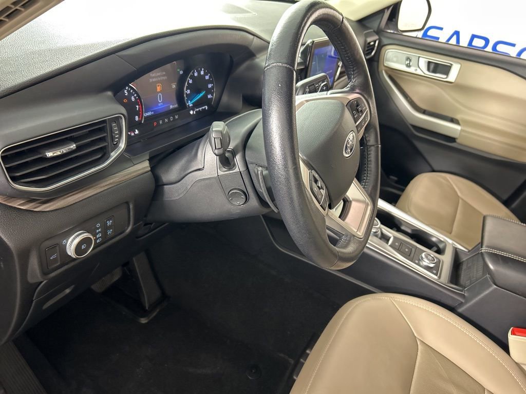 Used 2021 Ford Explorer Limited w/ Equipment Group 301A image 15