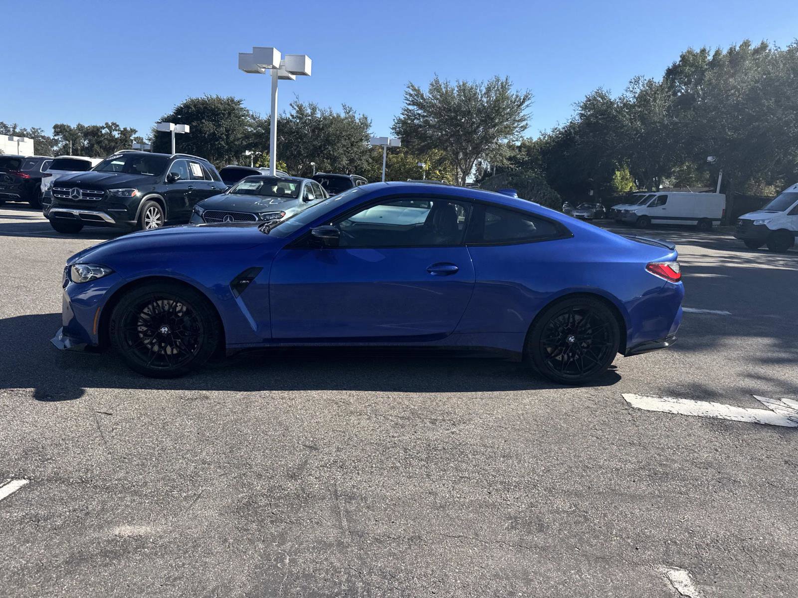 Used 2022 BMW M4 Coupe w/ Executive Package image 6