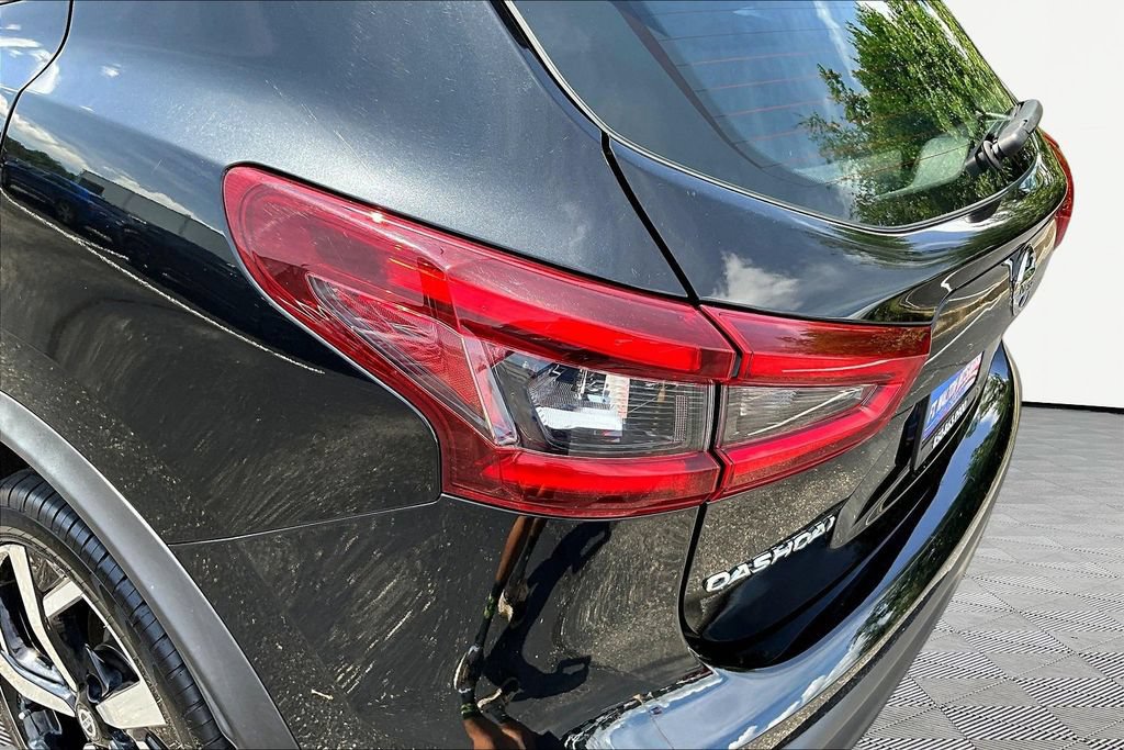 Used 2021 Nissan Rogue Sport SV AWD/4WD image 24
