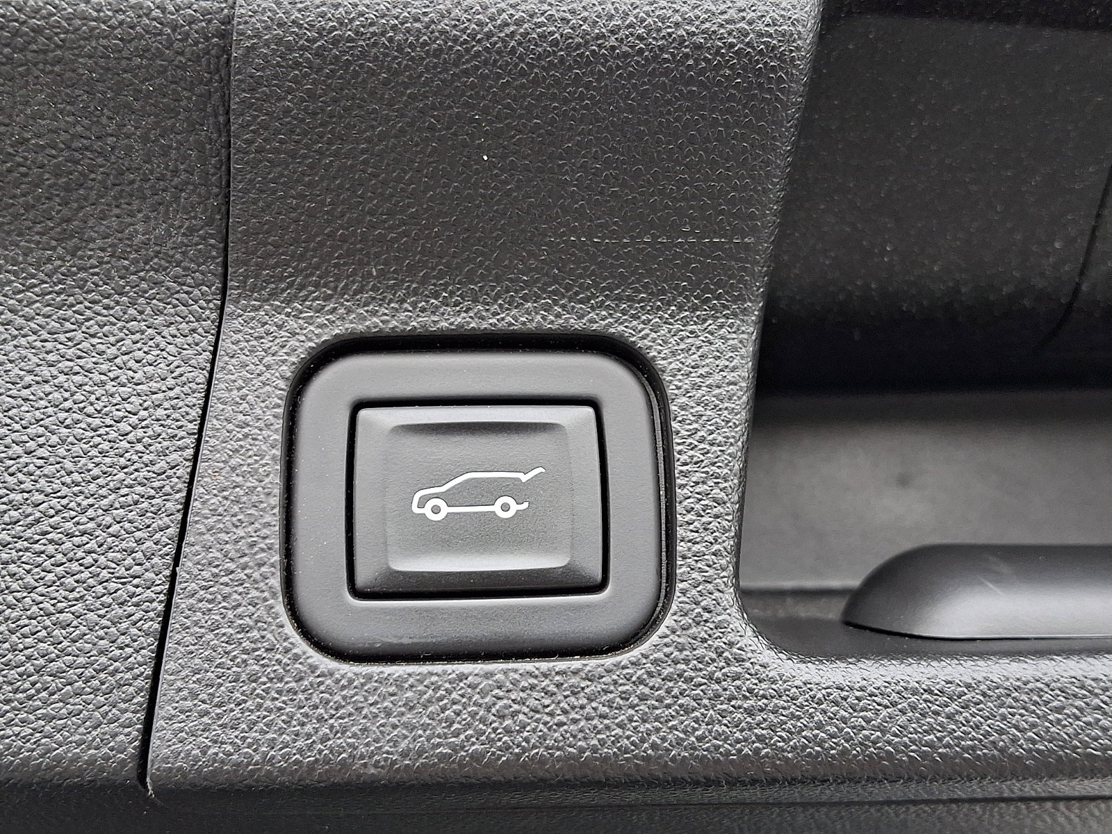 Certified 2023 GMC Acadia SLE w/ Driver Convenience Package image 34