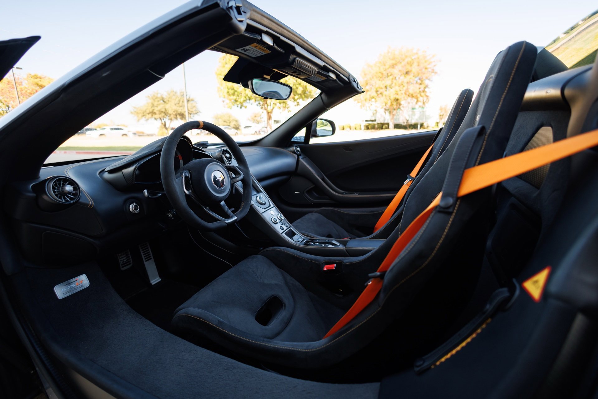 Used 2016 McLaren 675LT Spider image 43