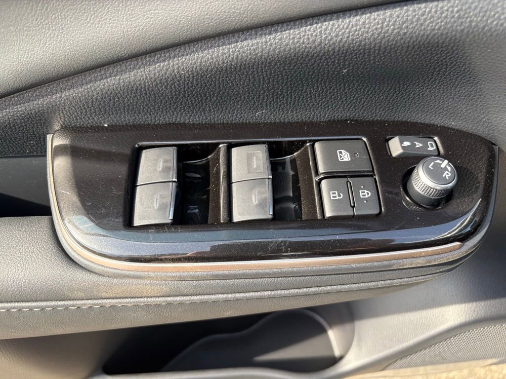 New 2026 Toyota Crown Signia image 43