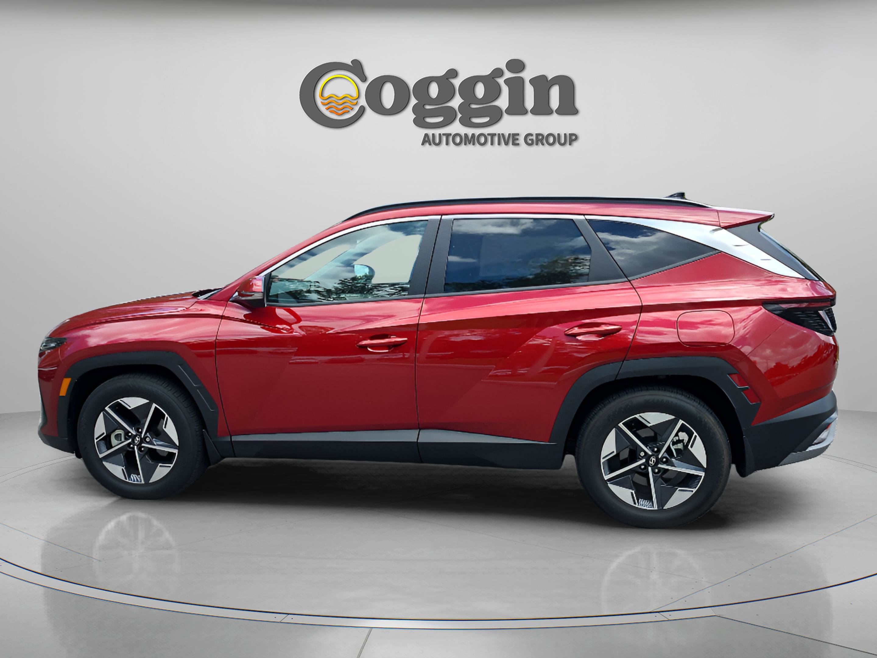 Used 2025 Hyundai Tucson SEL FWD image 2