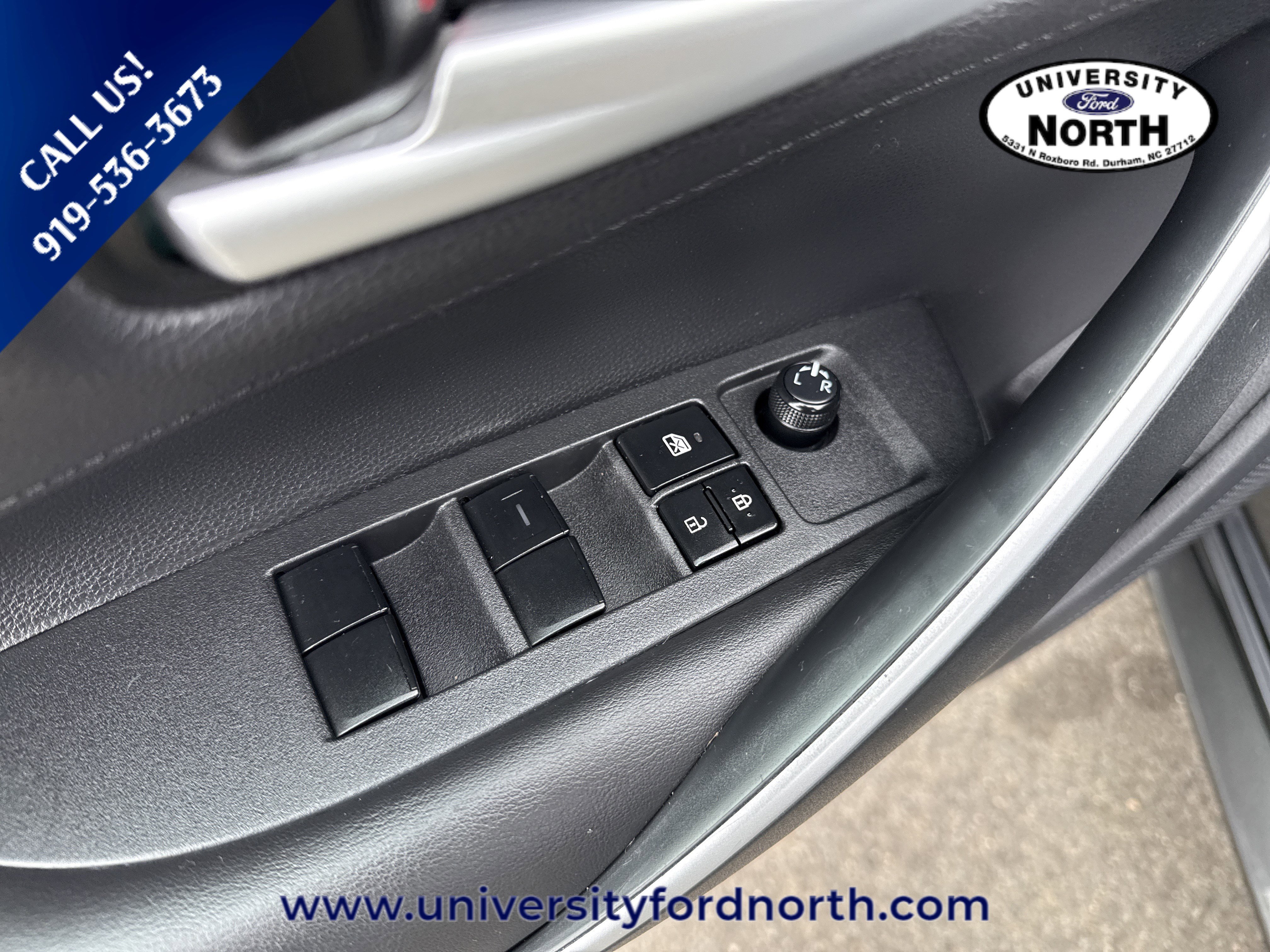 Used 2020 Toyota Corolla SE w/ Carpet Mat Package (TMS) image 12