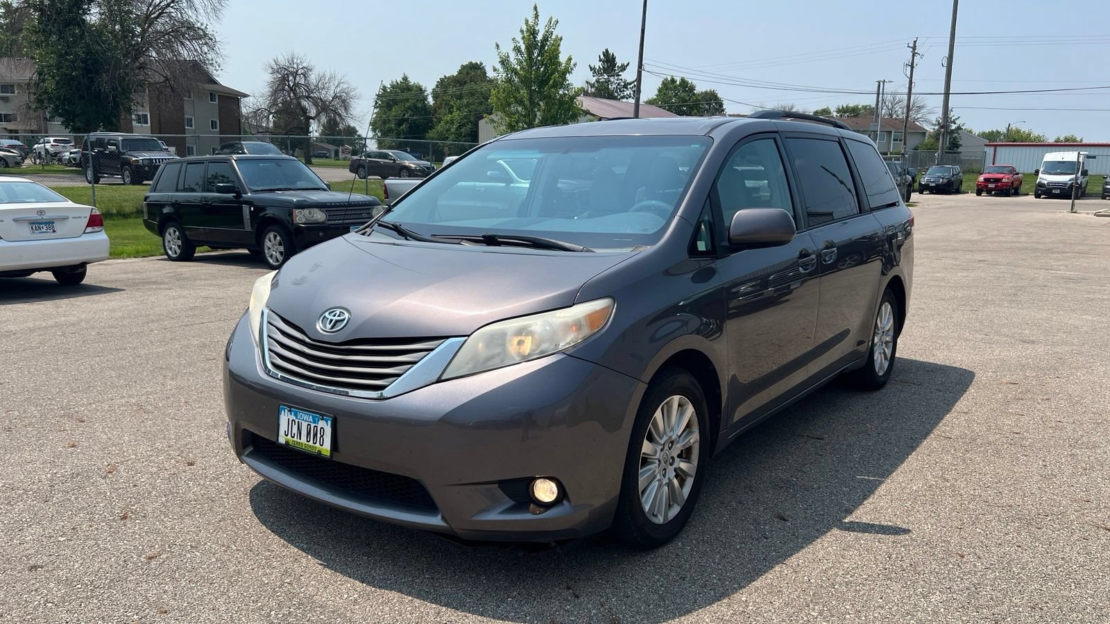 Used 2012 Toyota Sienna XLE AWD/4WD image 1