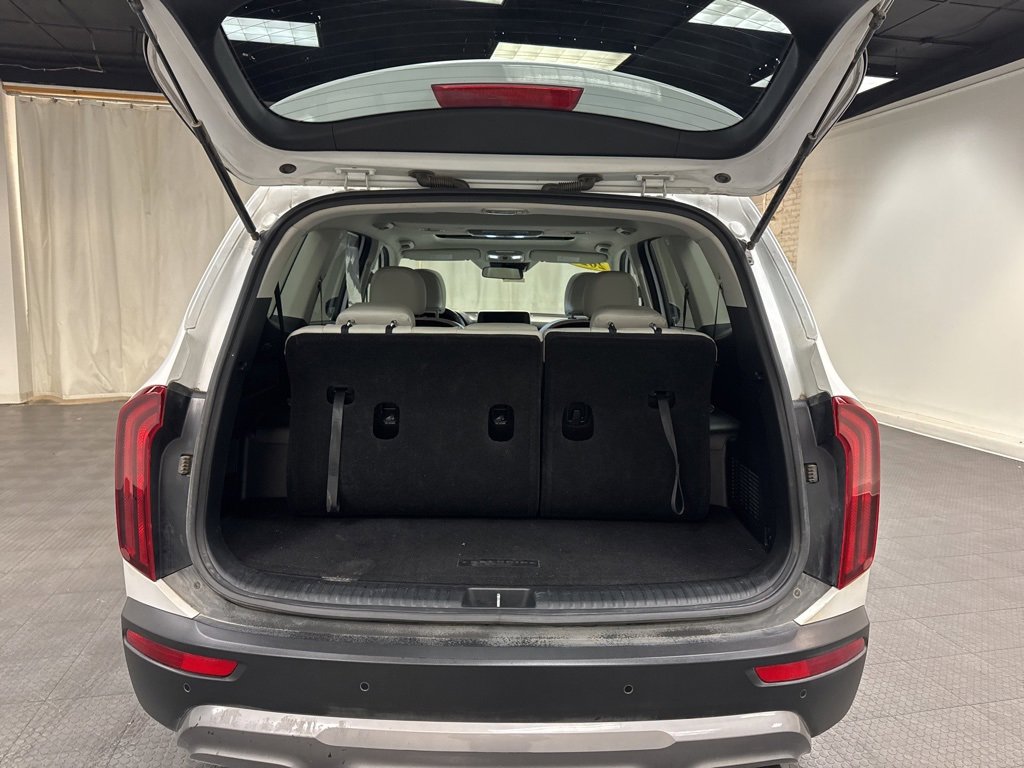 Used 2022 Kia Telluride S image 12
