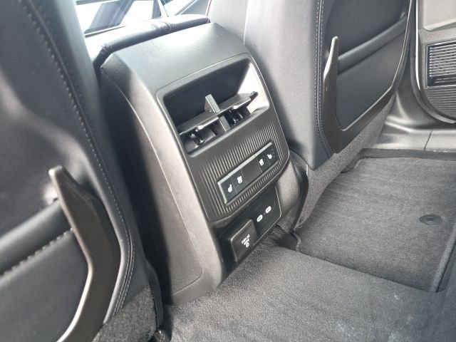 Used 2024 Jeep Wagoneer Launch Edition image 39