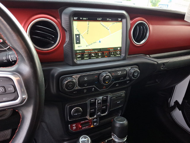Used 2022 Jeep Gladiator Rubicon w/ Trailer Tow Package AWD/4WD image 23