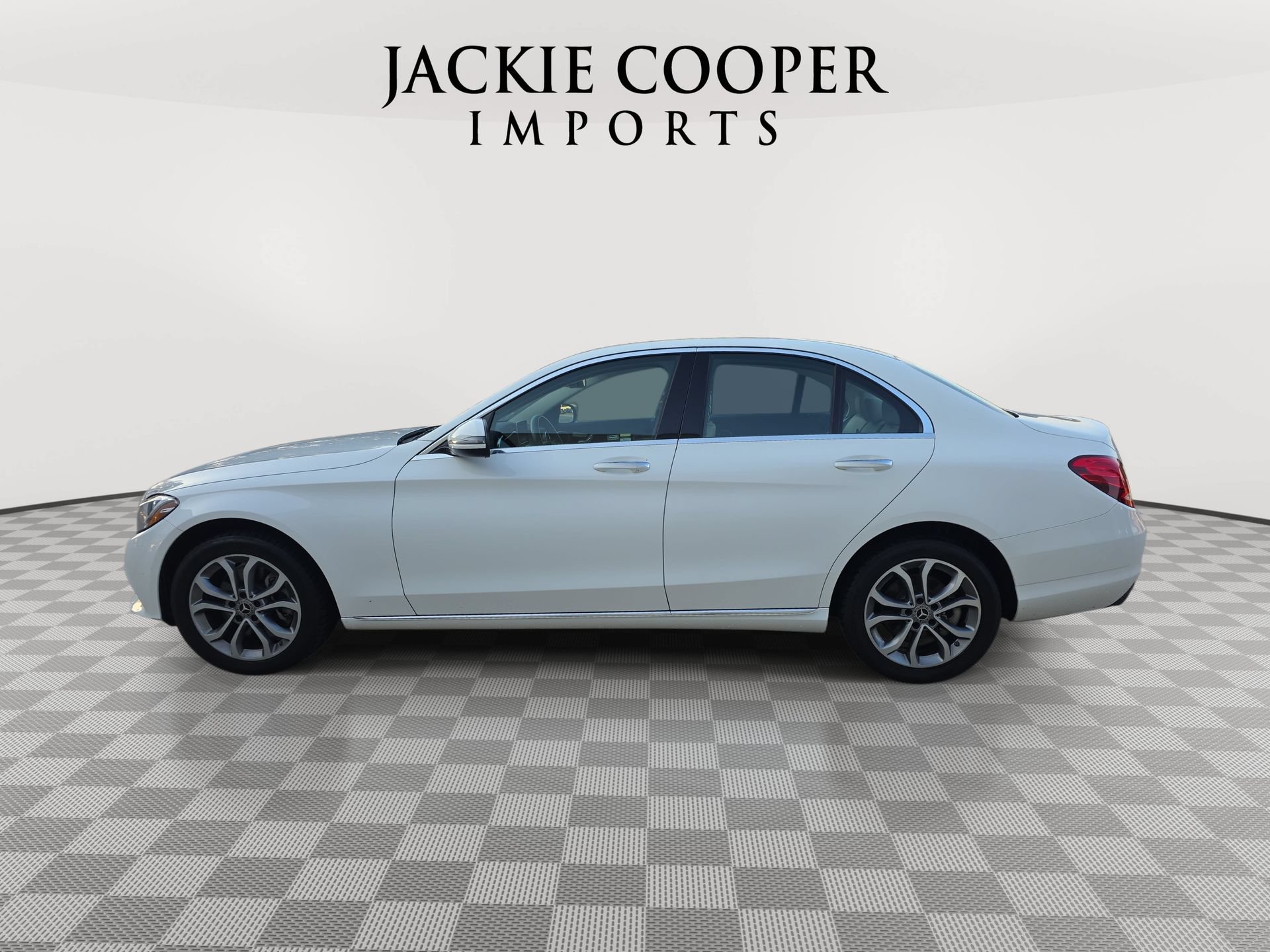 Certified 2017 Mercedes-Benz C 300 4MATIC Sedan image 8