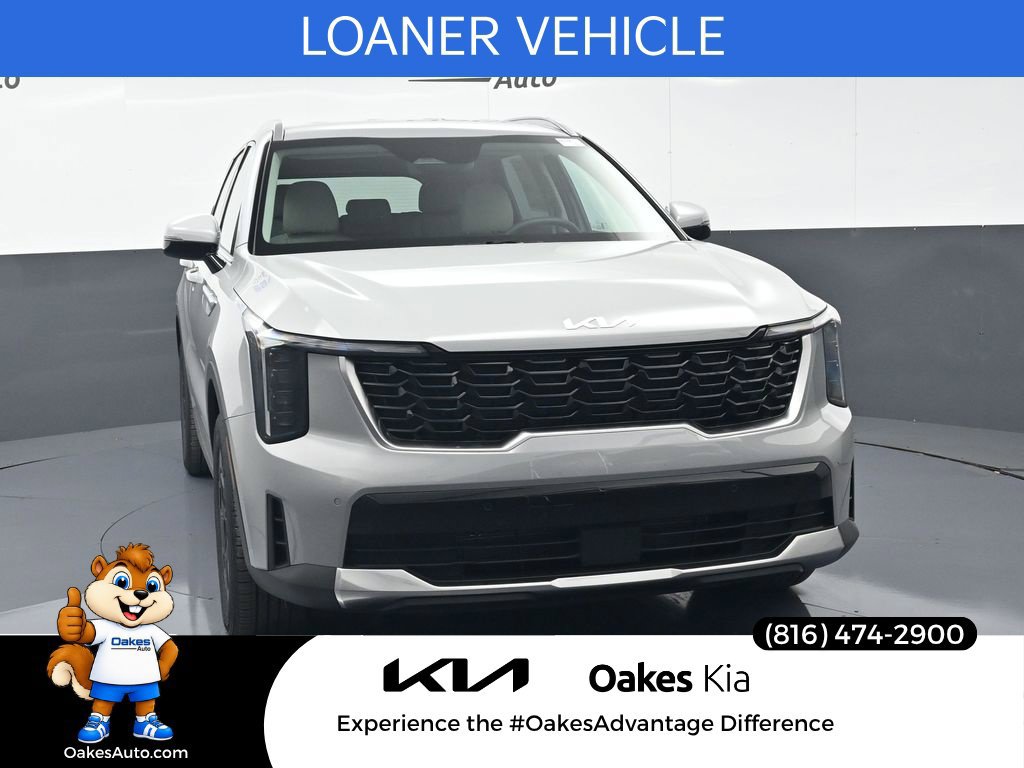Certified 2026 Kia Sorento S FWD image 2