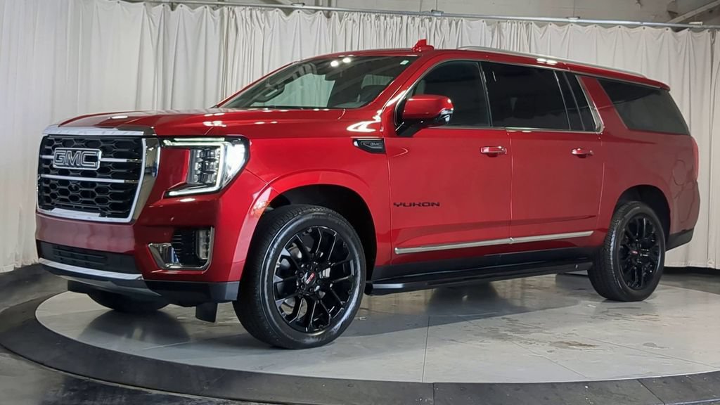 Used 2023 GMC Yukon XL SLT w/ SLT Luxury Package AWD/4WD image 5