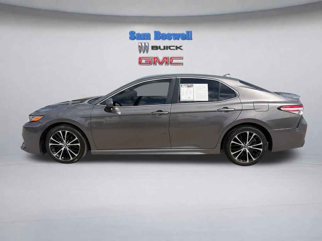 Used 2020 Toyota Camry SE FWD image 6