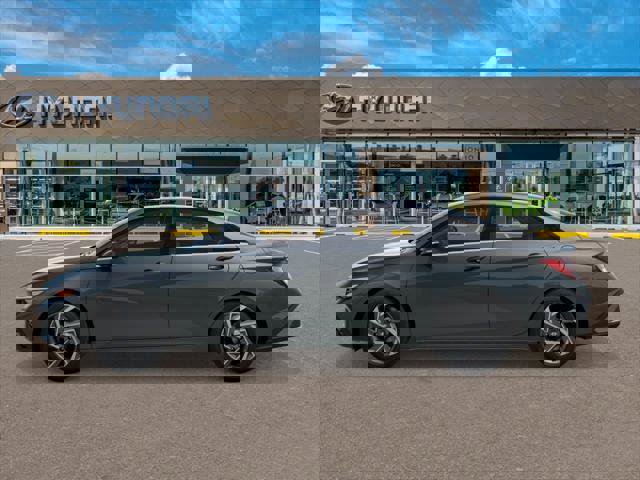 New 2026 Hyundai Elantra Limited image 3