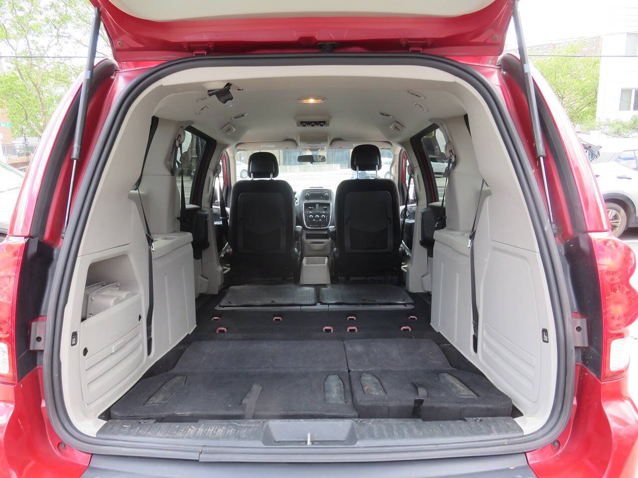 Used 2014 Dodge Grand Caravan SE w/ Quick Order Package 29E SE FWD image 23