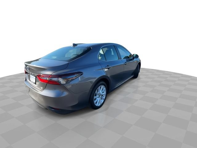 Used 2024 Toyota Camry LE w/ Convenience Package FWD image 8