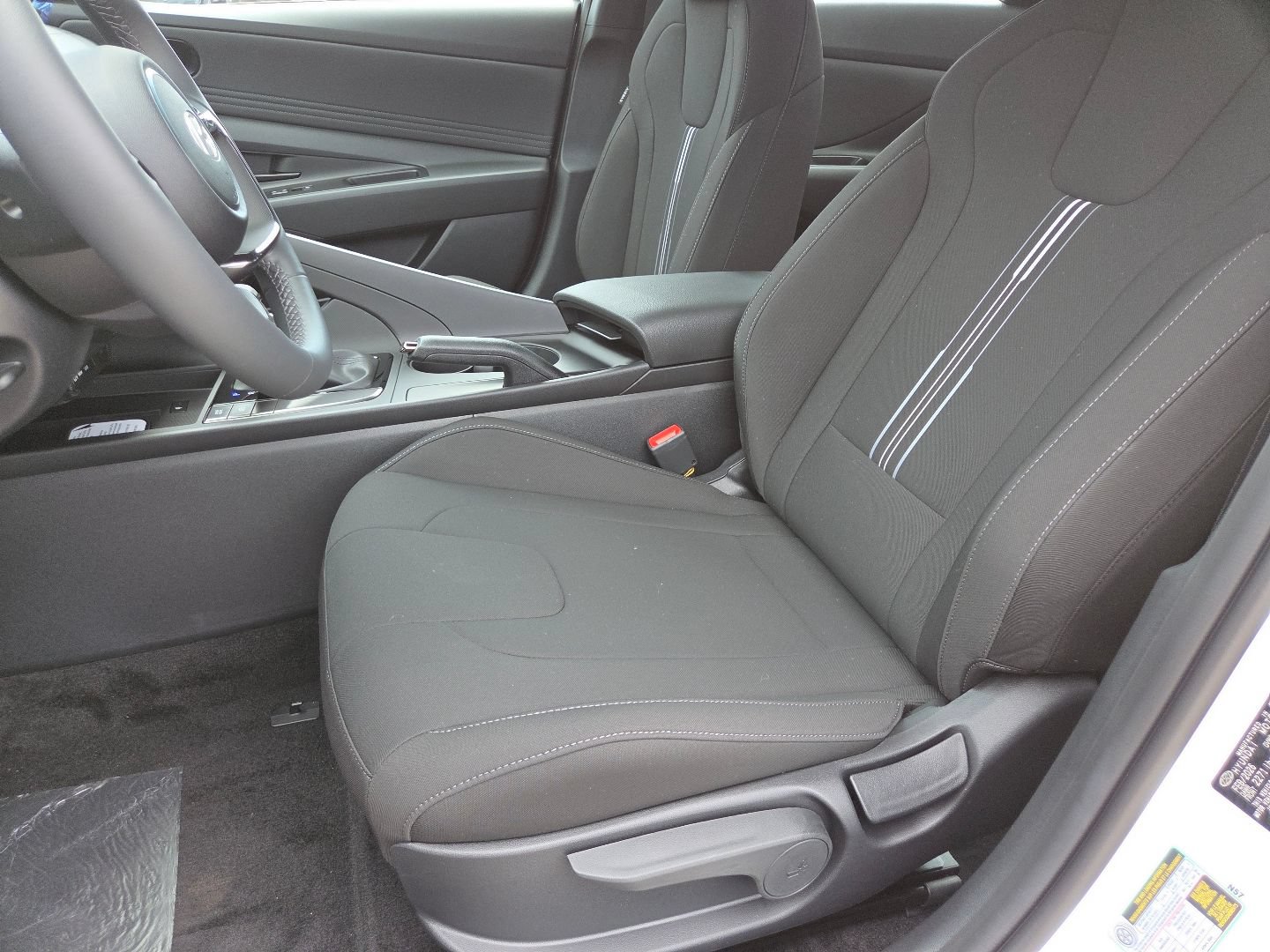 New 2026 Hyundai Elantra Sport FWD image 24