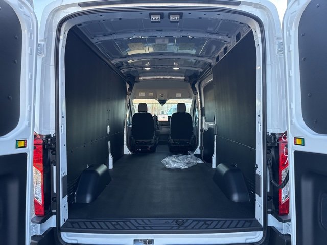 New 2026 Ford Transit 250 148 Medium Roof w/ Load Area Protection Package image 6