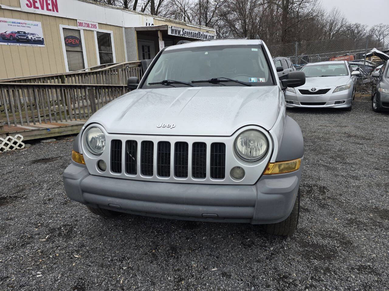 Used 2005 Jeep Liberty Sport image 5