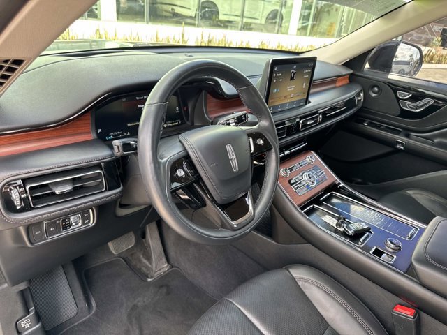 Used 2022 Lincoln Aviator Reserve w/ Equipment Group 201A image 16