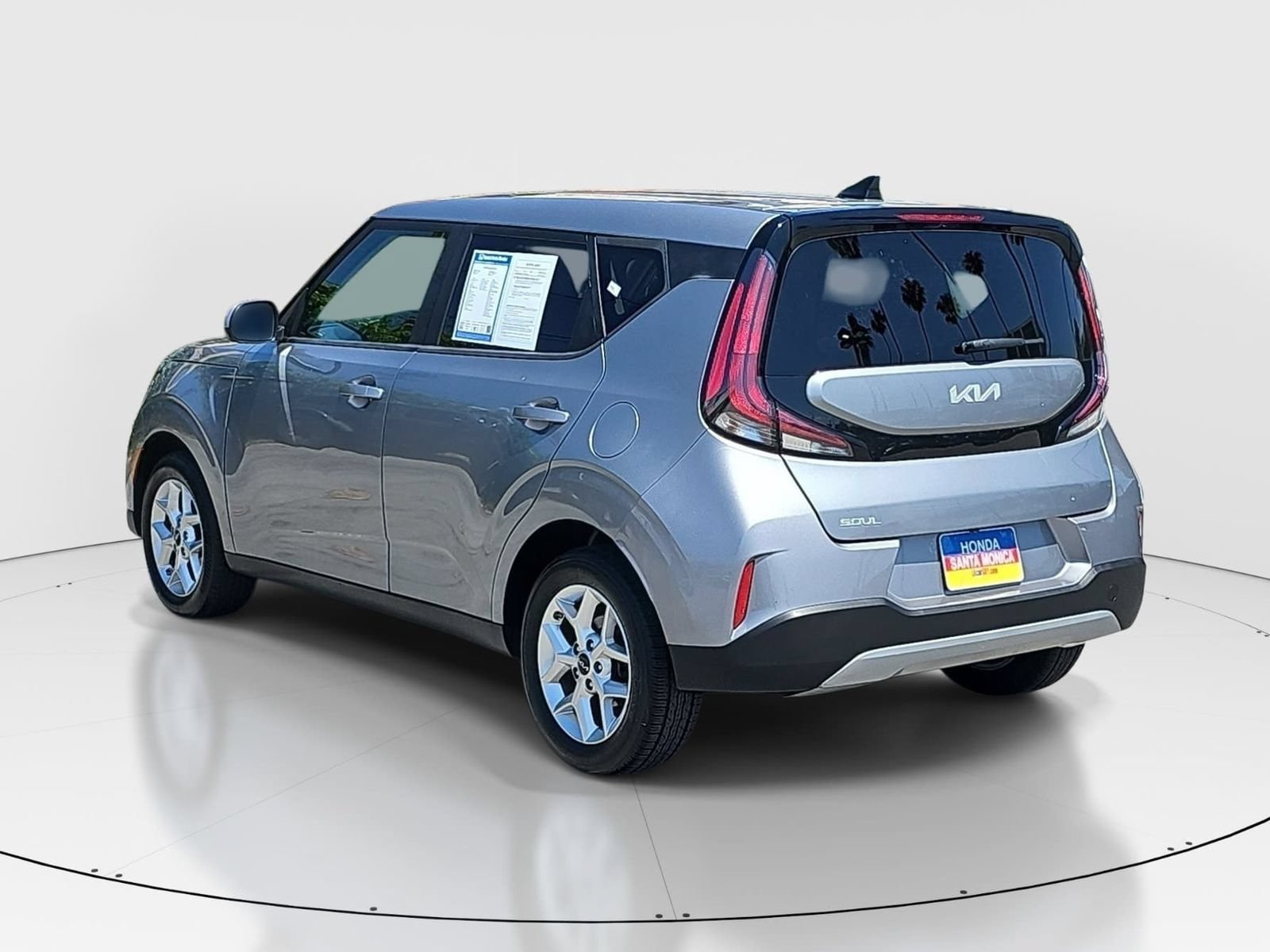 Used 2024 Kia Soul LX w/ Option Group 015 FWD image 7
