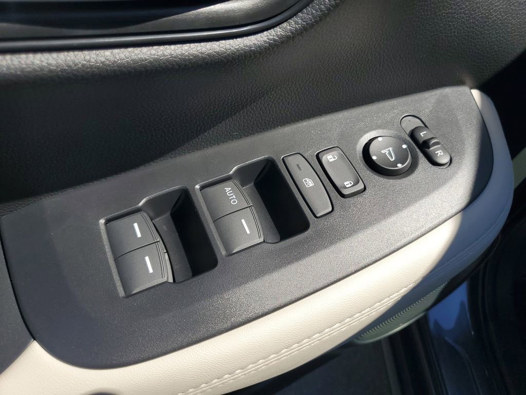 Certified 2026 Honda HR-V LX image 20